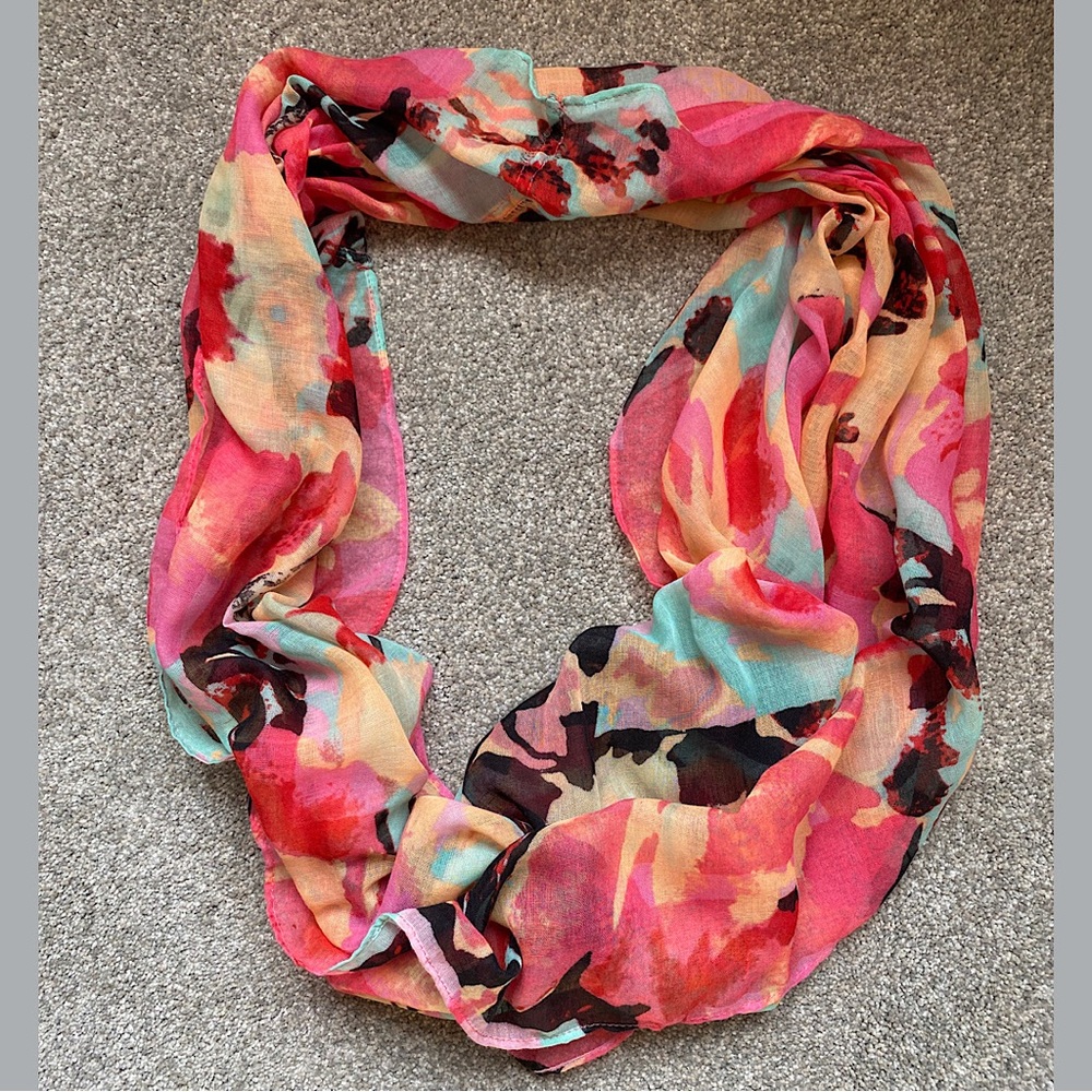 🎉EVEREVE Infinity Scarf, One Size, Pink/Coral/Mint Green